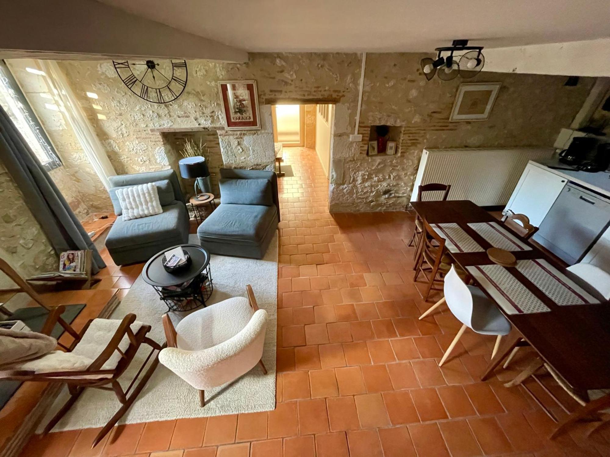 Les Regniers - 2 Gites Voisins Pour Familles Et Groupes Eynesse Exterior photo